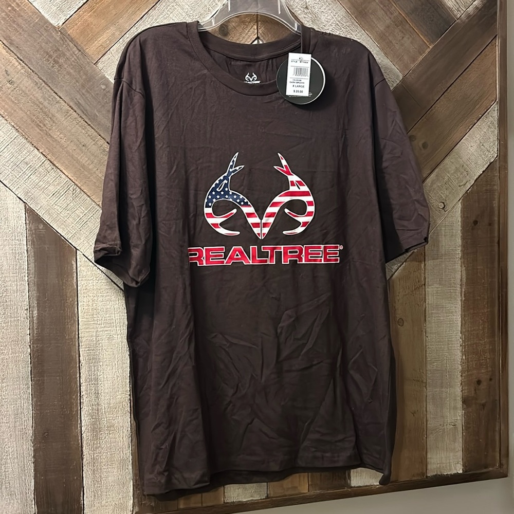 Realtree Men’s T-Shirt, New with Tags, Size XL